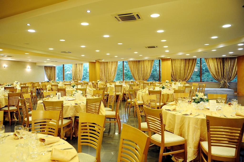 Hotel Del Camerlengo Fara San Martino ภายนอก รูปภาพ
